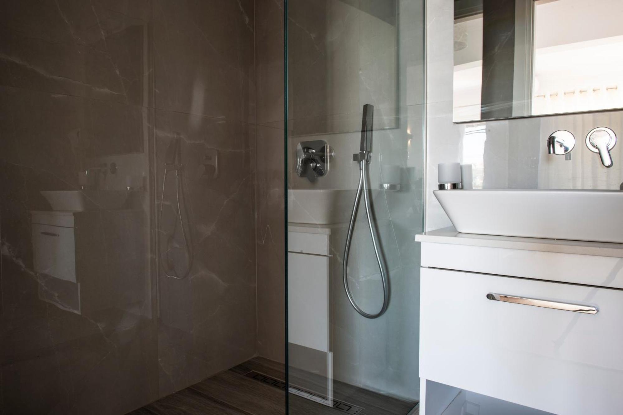 Ionio Rooms Химара Экстерьер фото
